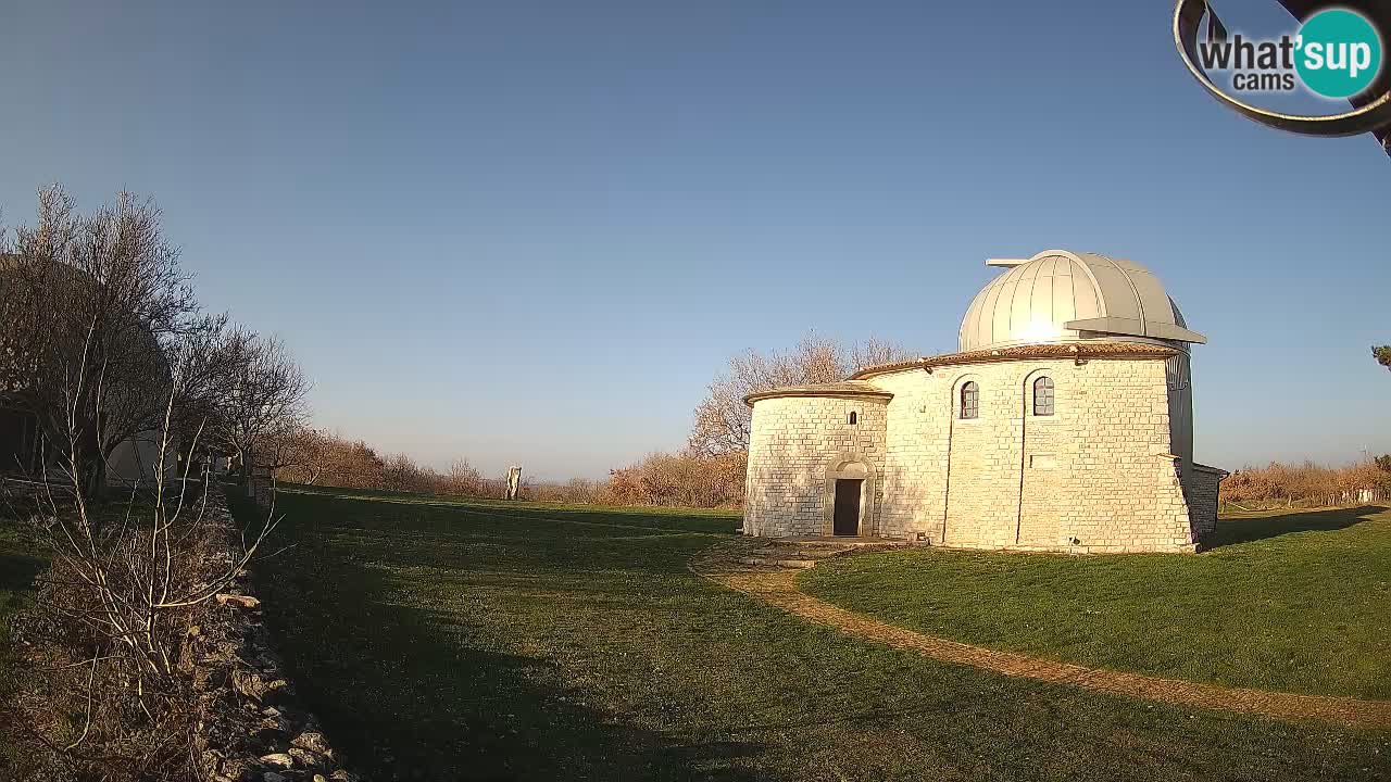 Webcam de l’Observatoire de Višnjan: Plongez dans le cosmos depuis l’Istrie, Croatie