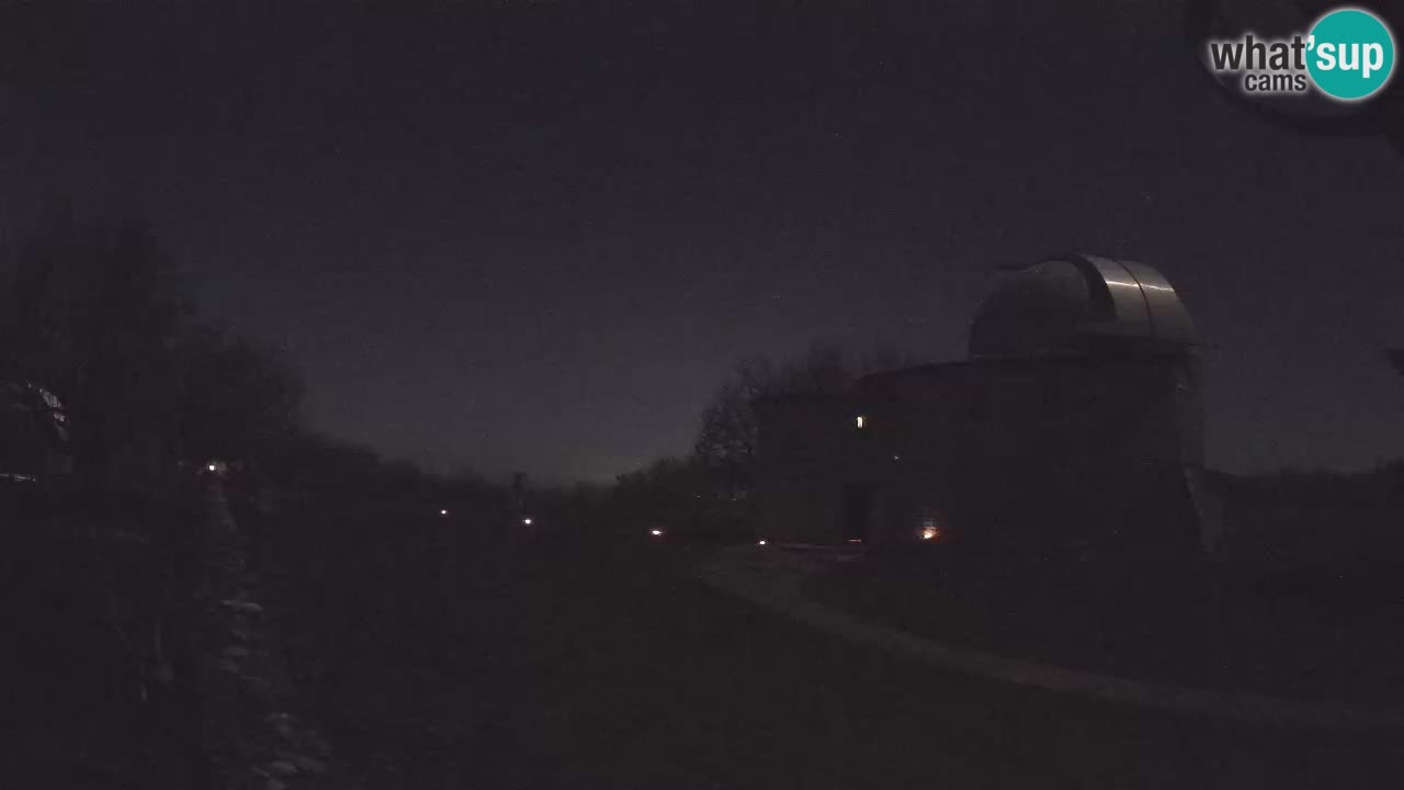 Višnjanska observatorijska spletna kamera: Opazujte vesolje iz Istre, Hrvaška