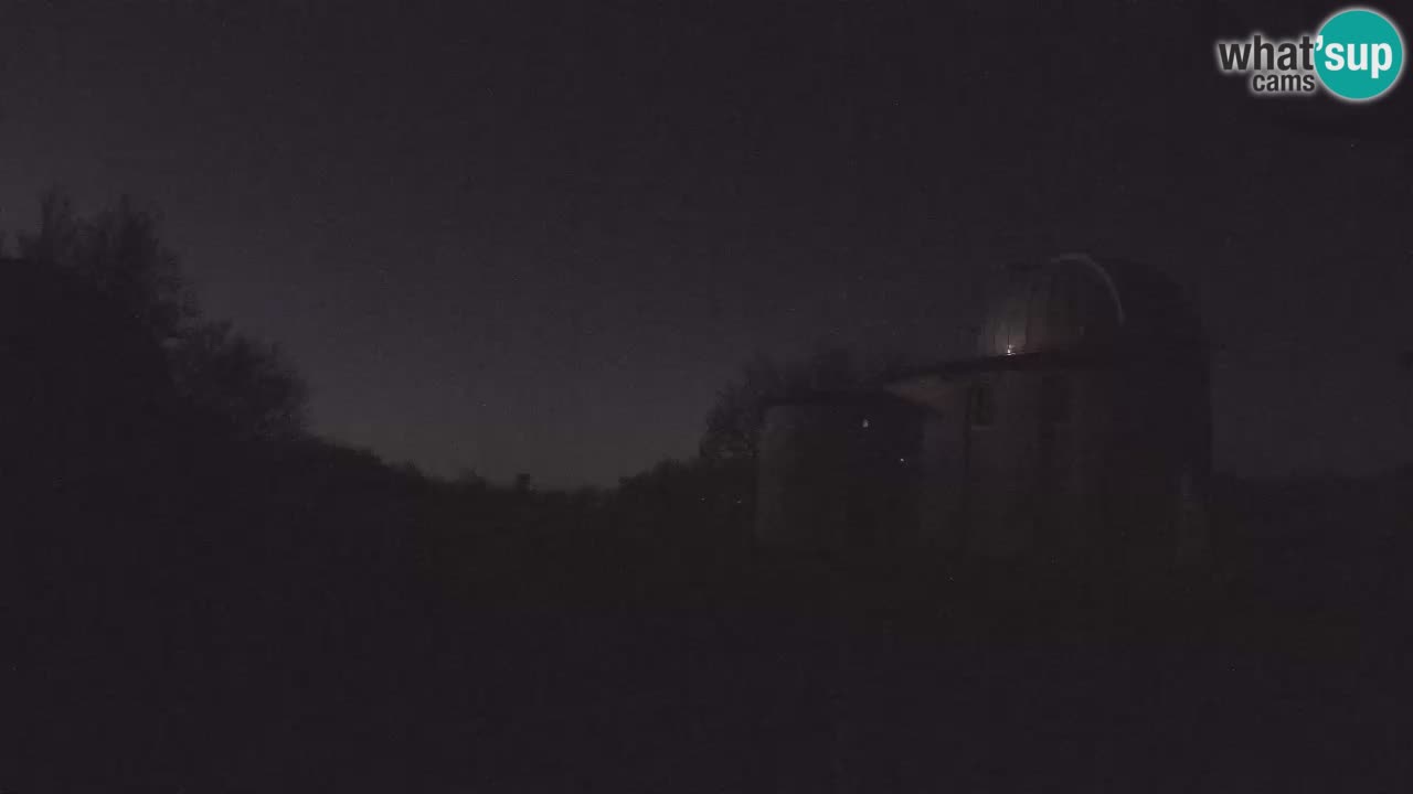 Višnjanska observatorijska spletna kamera: Opazujte vesolje iz Istre, Hrvaška