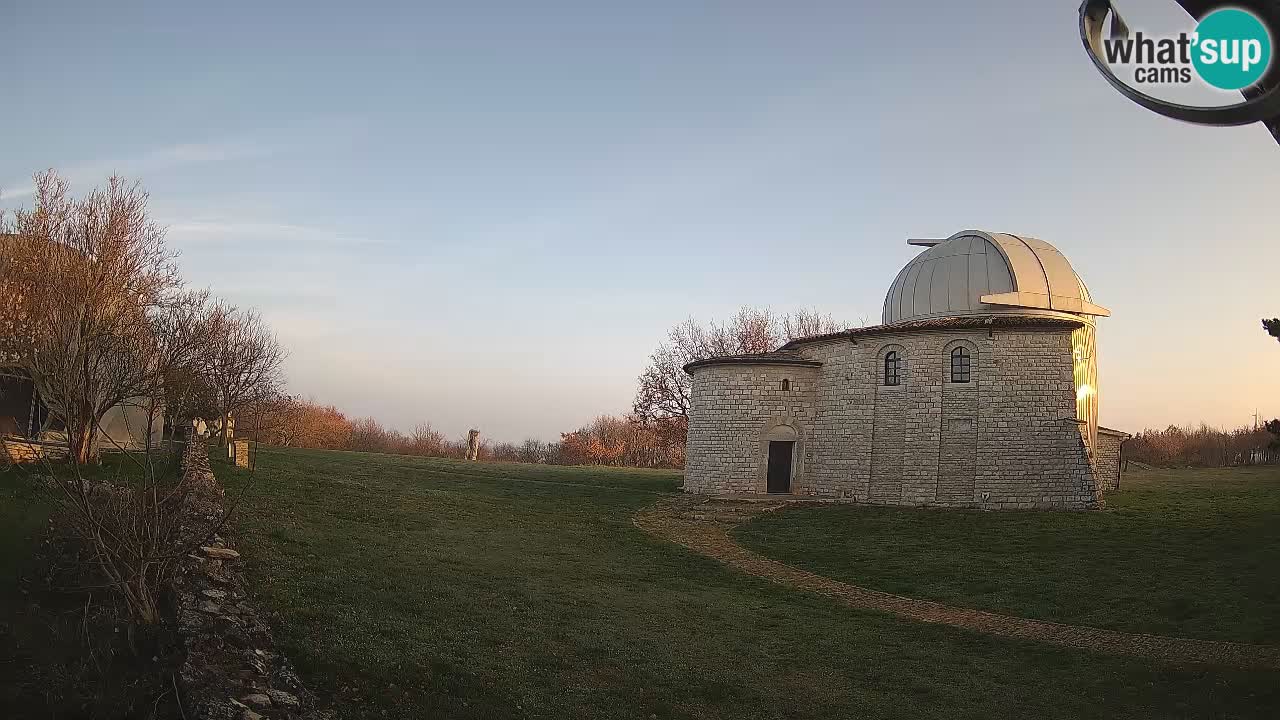 Višnjanska observatorijska spletna kamera: Opazujte vesolje iz Istre, Hrvaška