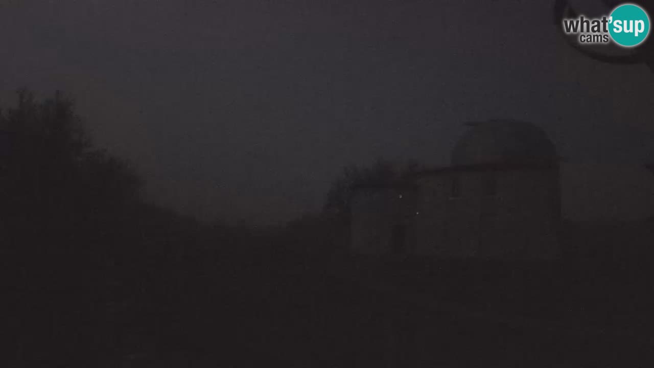 Višnjanska observatorijska spletna kamera: Opazujte vesolje iz Istre, Hrvaška
