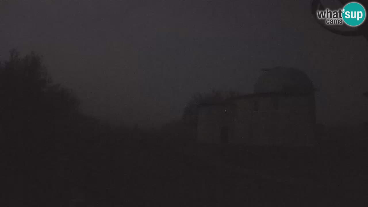 Webcam de l&rsquo;Observatoire de Višnjan: Plongez dans le cosmos depuis l&rsquo;Istrie, Croatie