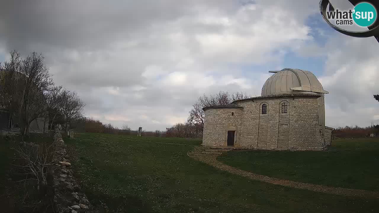 Webcam de l’Observatoire de Višnjan: Plongez dans le cosmos depuis l’Istrie, Croatie
