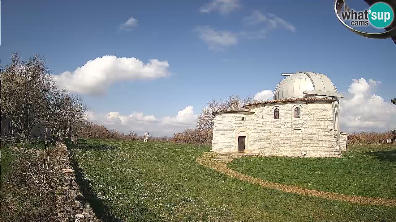 Webcam de l’Observatoire de Višnjan: Plongez dans le cosmos depuis l’Istrie, Croatie