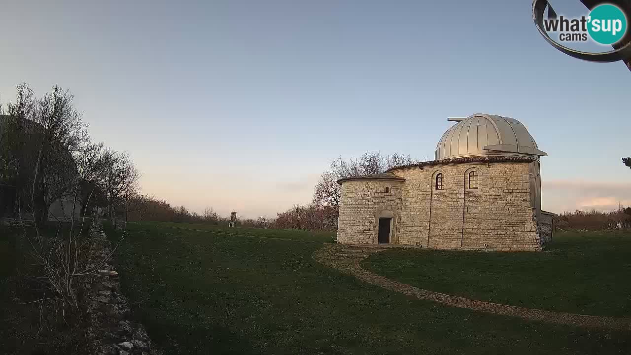 Višnjan Observatory Webcam: Gaze into the Cosmos from Istria, Croatia