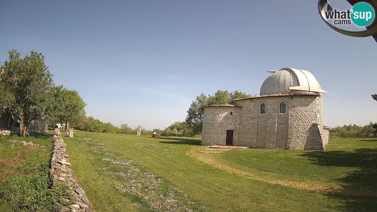 Višnjan Observatory Webcam: Gaze into the Cosmos from Istria, Croatia