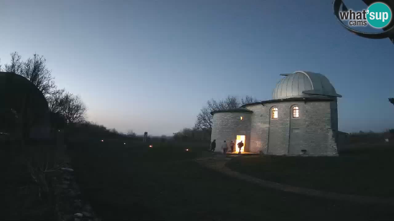 Višnjanska observatorijska spletna kamera: Opazujte vesolje iz Istre, Hrvaška