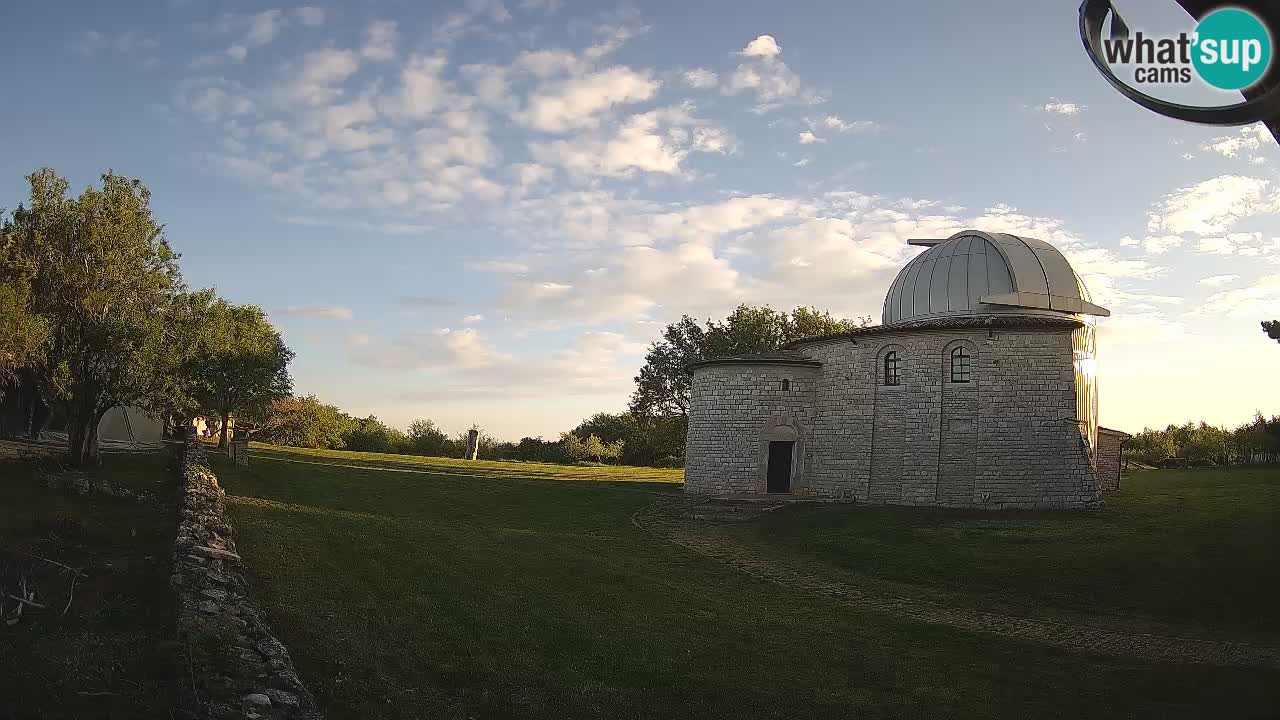 Webcam de l’Observatoire de Višnjan: Plongez dans le cosmos depuis l’Istrie, Croatie
