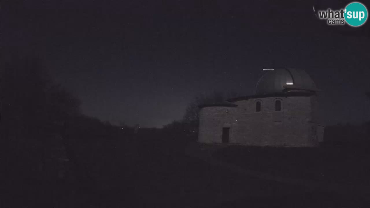 Višnjanska observatorijska spletna kamera: Opazujte vesolje iz Istre, Hrvaška