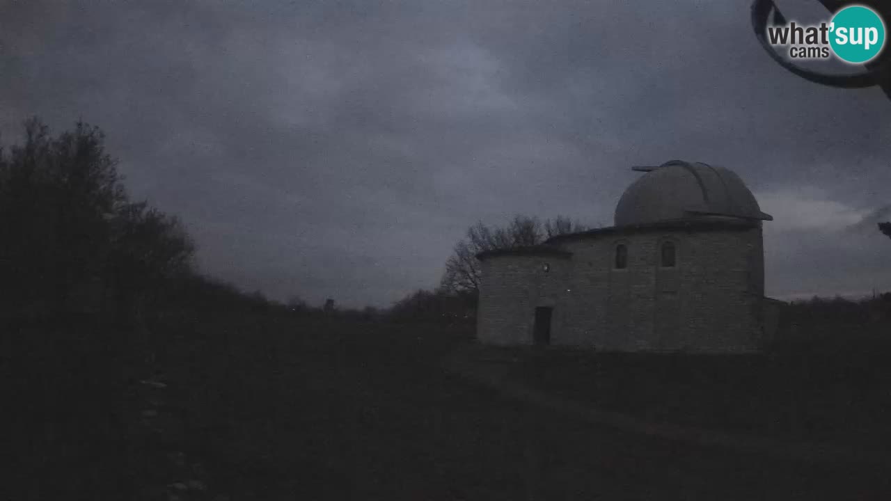 Višnjanska observatorijska spletna kamera: Opazujte vesolje iz Istre, Hrvaška