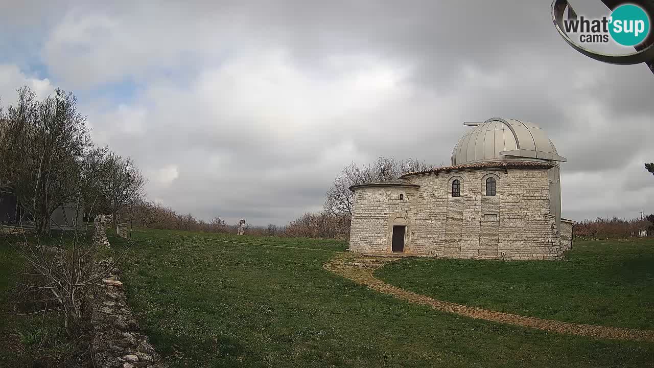 Višnjan Observatory Webcam: Gaze into the Cosmos from Istria, Croatia