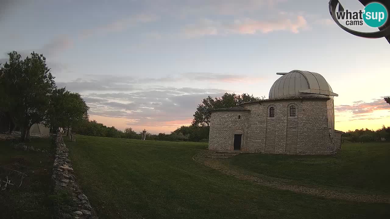 Višnjanska observatorijska spletna kamera: Opazujte vesolje iz Istre, Hrvaška