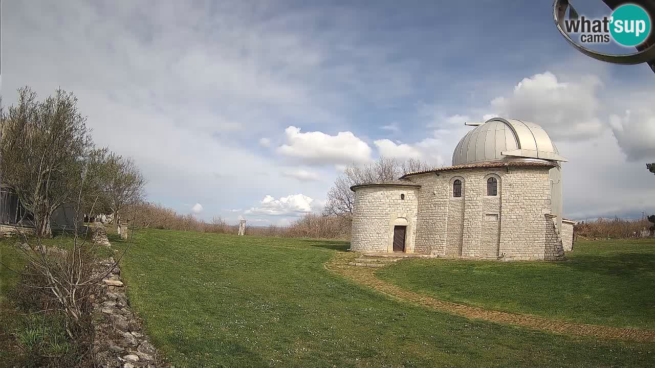 Webcam de l’Observatoire de Višnjan: Plongez dans le cosmos depuis l’Istrie, Croatie
