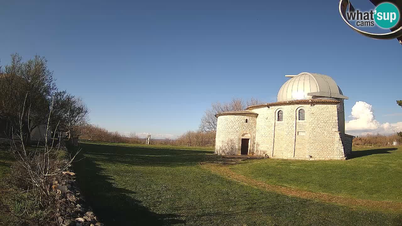 Višnjanska opservatorijska web kamera: Zavirite u svemir s poluotoka Istre, Hrvatska