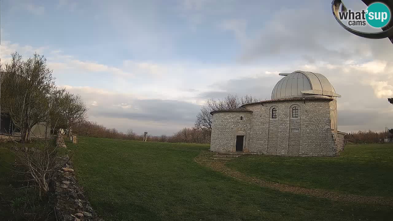 Višnjan Observatory Webcam: Gaze into the Cosmos from Istria, Croatia