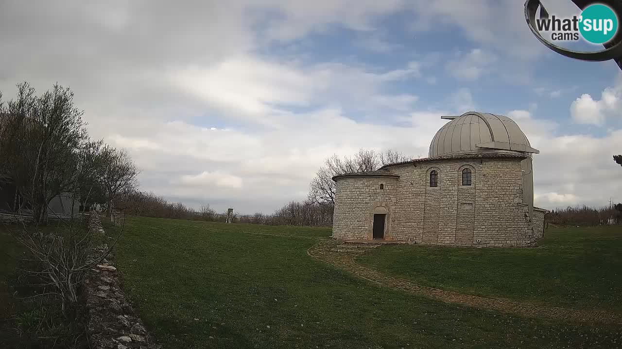 Webcam de l&rsquo;Observatoire de Višnjan: Plongez dans le cosmos depuis l&rsquo;Istrie, Croatie