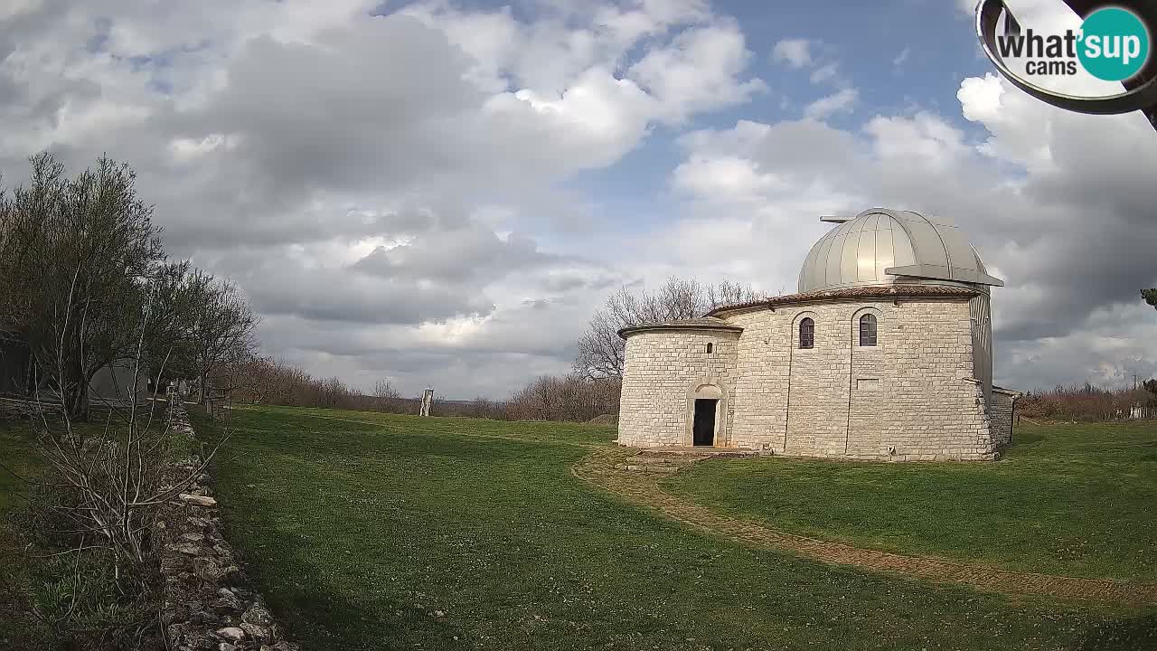 Višnjan Observatory Webcam: Gaze into the Cosmos from Istria, Croatia