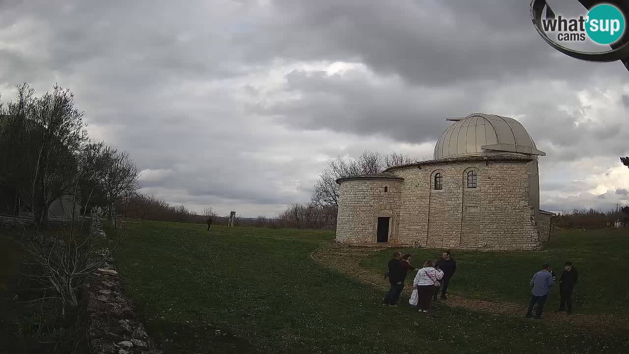 Webcam de l&rsquo;Observatoire de Višnjan: Plongez dans le cosmos depuis l&rsquo;Istrie, Croatie