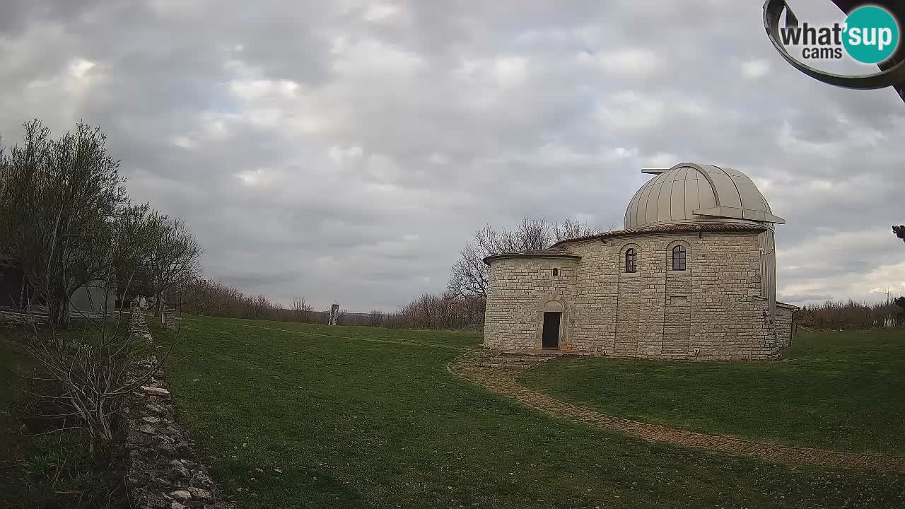 Webcam de l&rsquo;Observatoire de Višnjan: Plongez dans le cosmos depuis l&rsquo;Istrie, Croatie