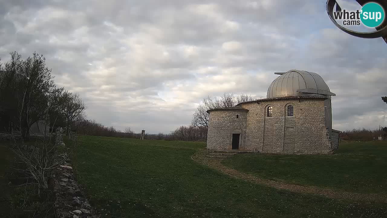 Webcam de l&rsquo;Observatoire de Višnjan: Plongez dans le cosmos depuis l&rsquo;Istrie, Croatie