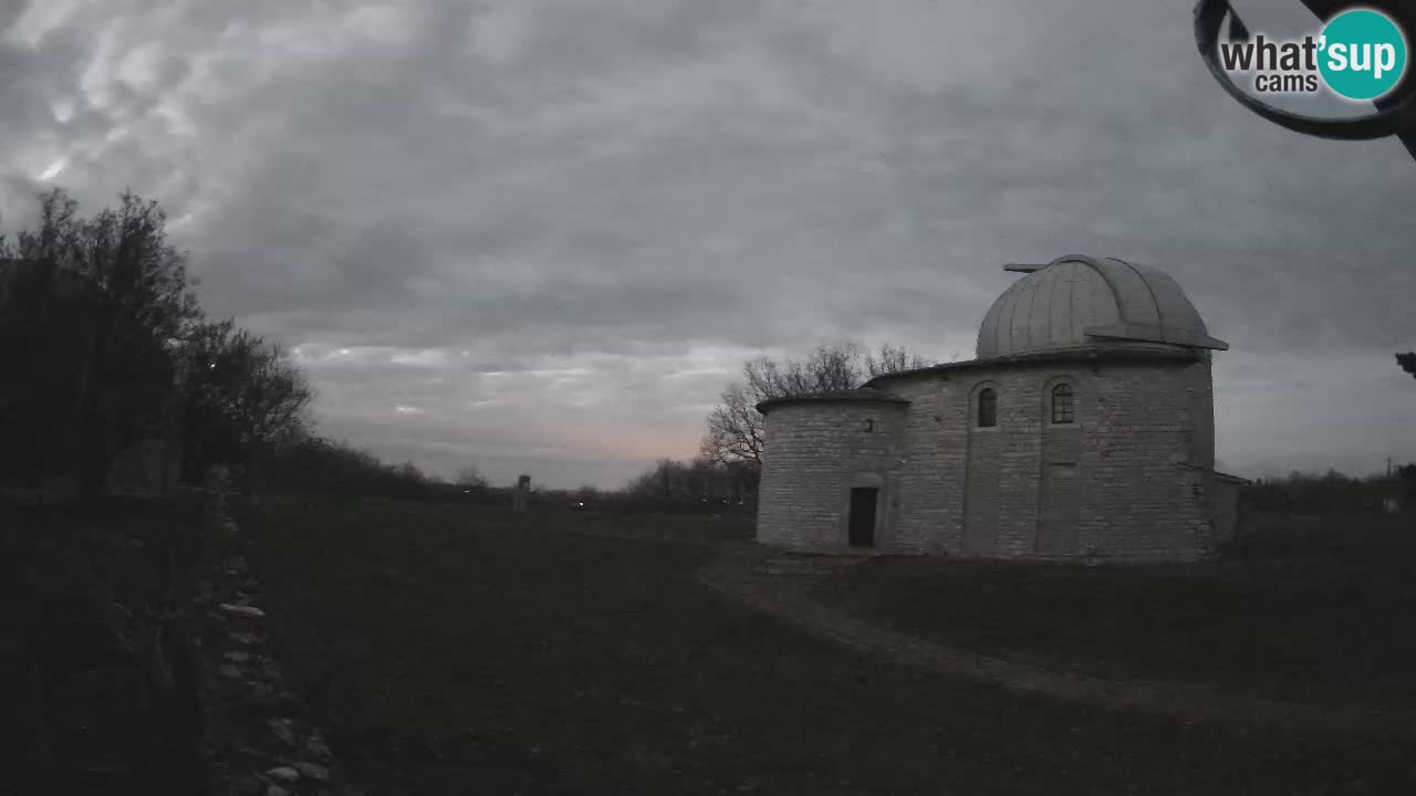 Webcam de l&rsquo;Observatoire de Višnjan: Plongez dans le cosmos depuis l&rsquo;Istrie, Croatie