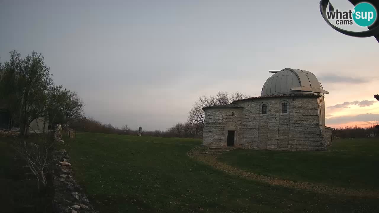 Višnjan Observatory Webcam: Gaze into the Cosmos from Istria, Croatia
