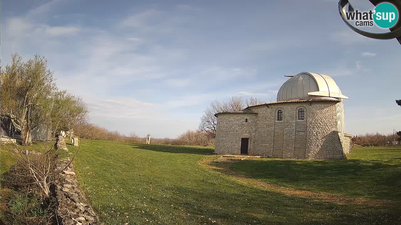 Višnjan Observatory Webcam: Gaze into the Cosmos from Istria, Croatia