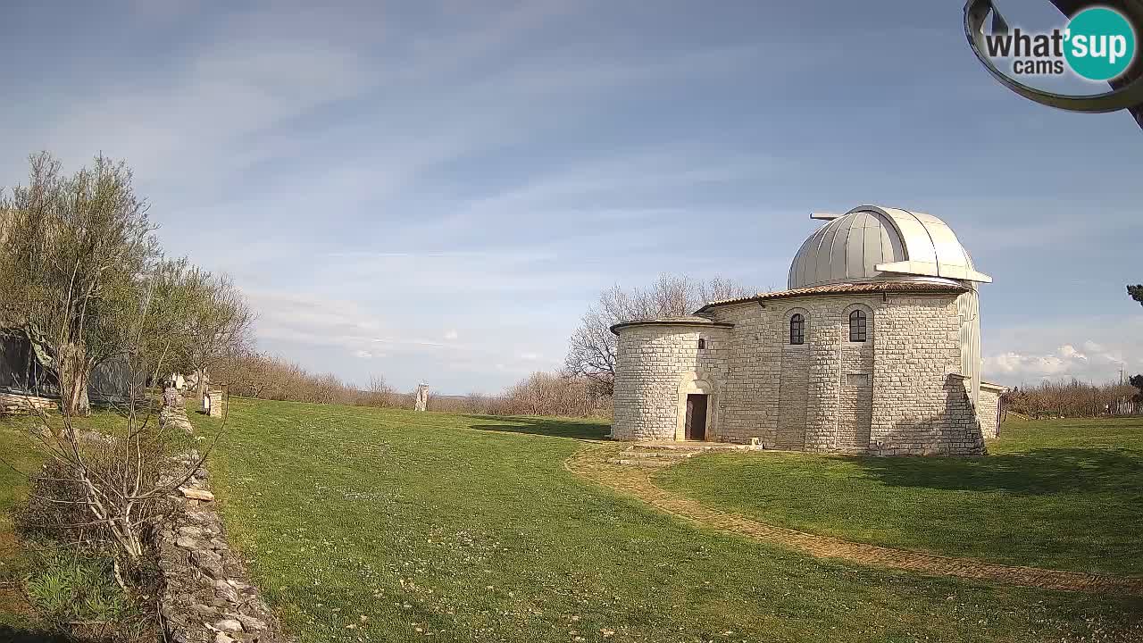 Višnjan Observatory Webcam: Gaze into the Cosmos from Istria, Croatia