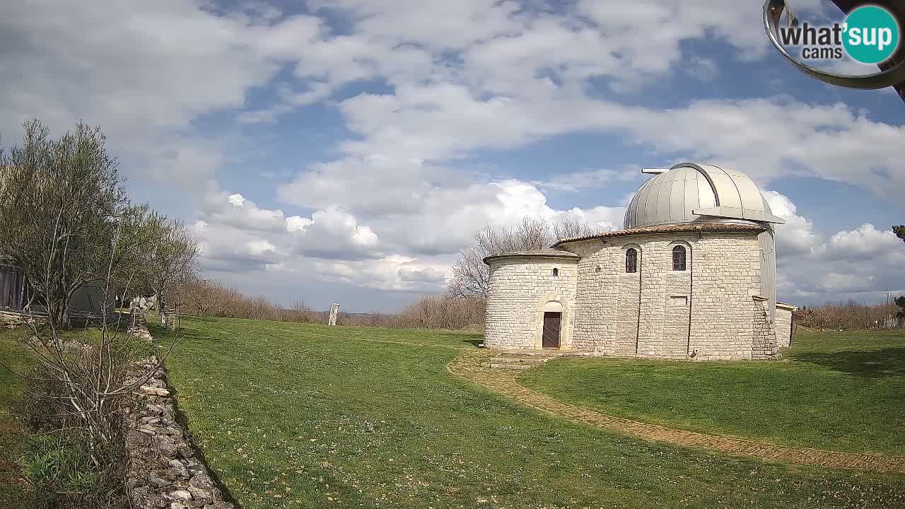 Višnjan Observatory Webcam: Gaze into the Cosmos from Istria, Croatia