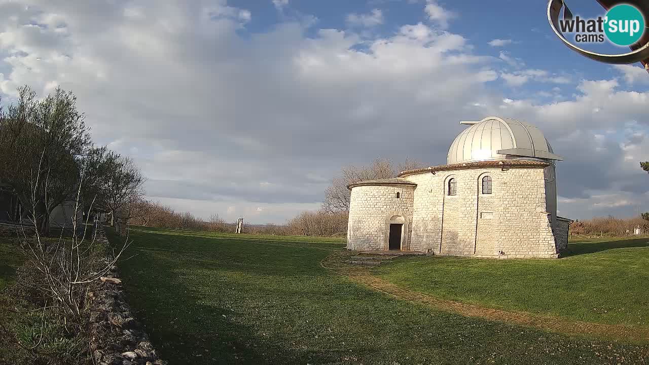 Višnjan Observatory Webcam: Gaze into the Cosmos from Istria, Croatia