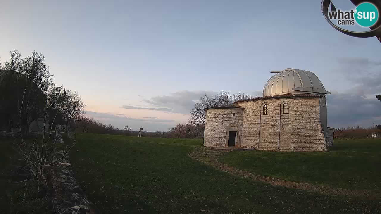 Višnjan Observatory Webcam: Gaze into the Cosmos from Istria, Croatia