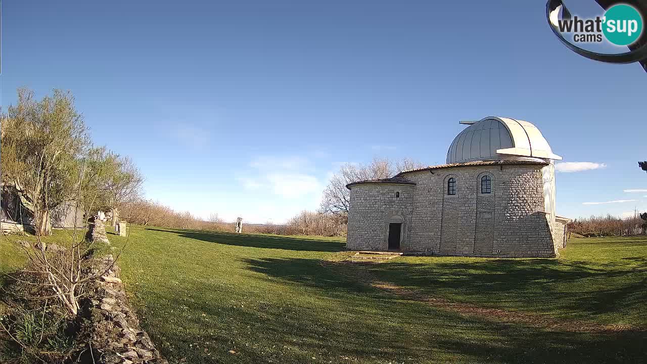 Višnjan Observatory Webcam: Gaze into the Cosmos from Istria, Croatia