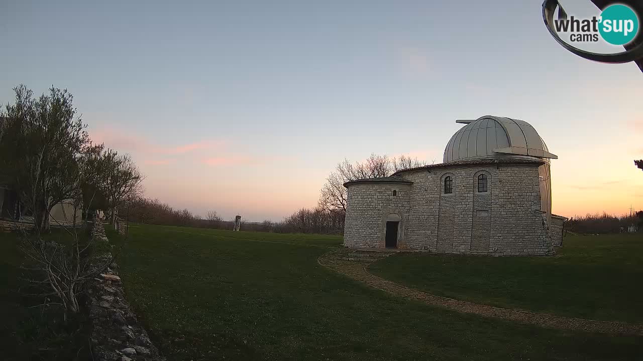 Višnjan Observatory Webcam: Gaze into the Cosmos from Istria, Croatia