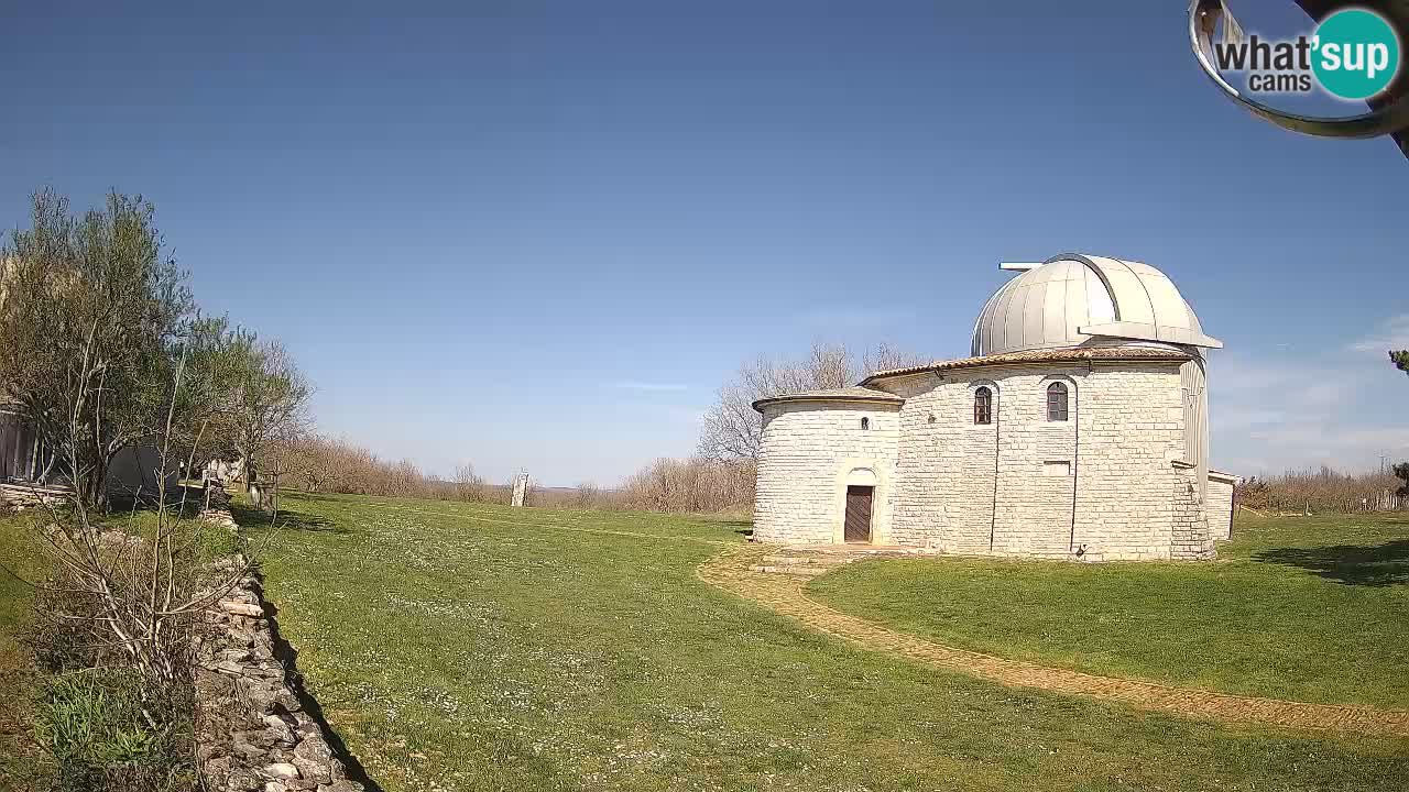 Višnjanska observatorijska spletna kamera: Opazujte vesolje iz Istre, Hrvaška