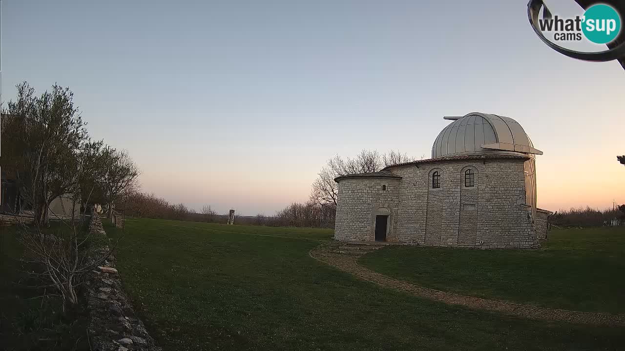 Višnjan Observatory Webcam: Gaze into the Cosmos from Istria, Croatia