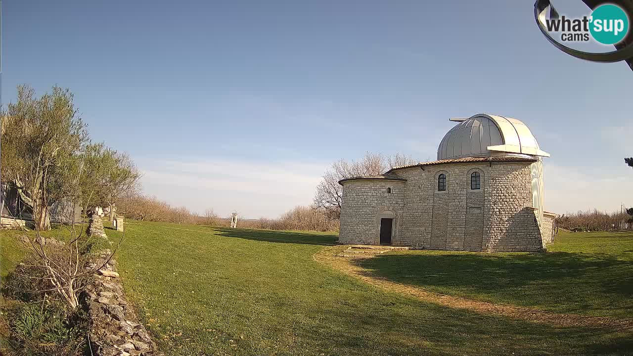 Višnjan Observatory Webcam: Gaze into the Cosmos from Istria, Croatia