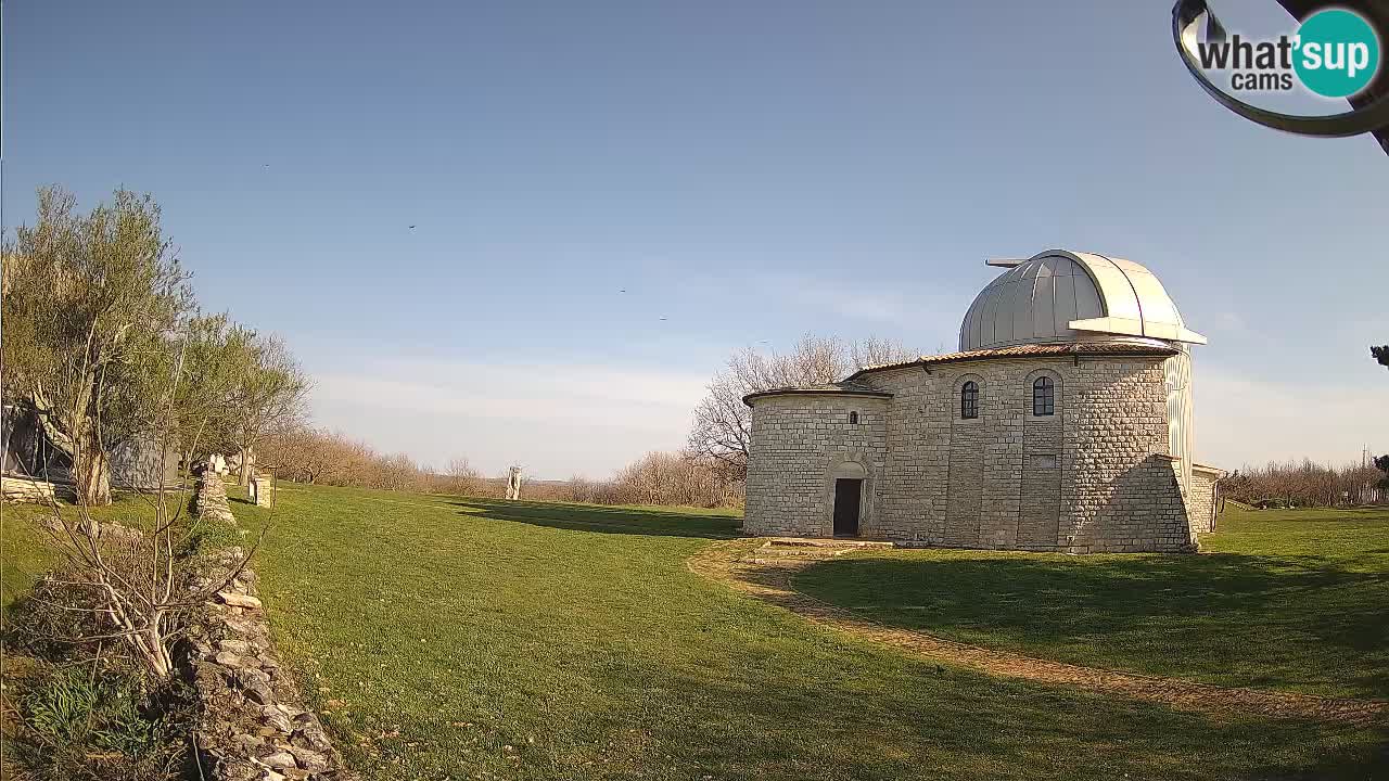 Višnjan Observatory Webcam: Gaze into the Cosmos from Istria, Croatia