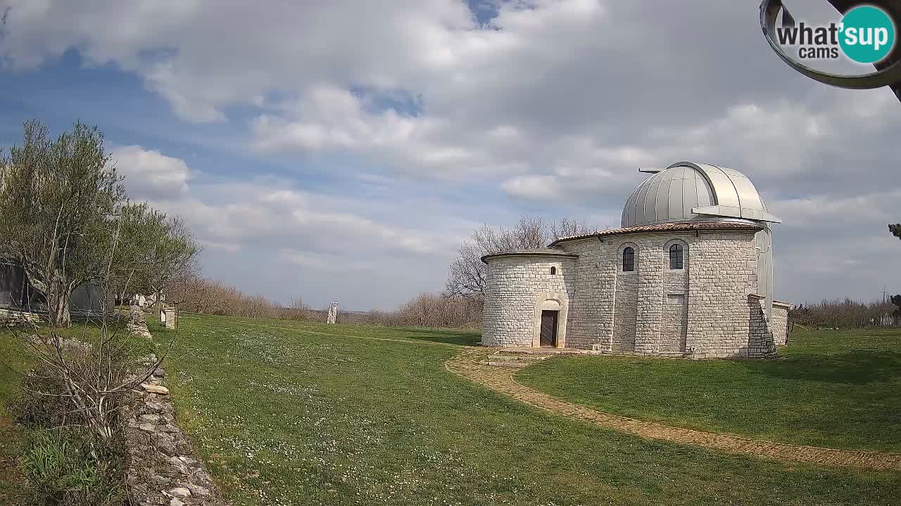 Višnjan Observatory Webcam: Gaze into the Cosmos from Istria, Croatia