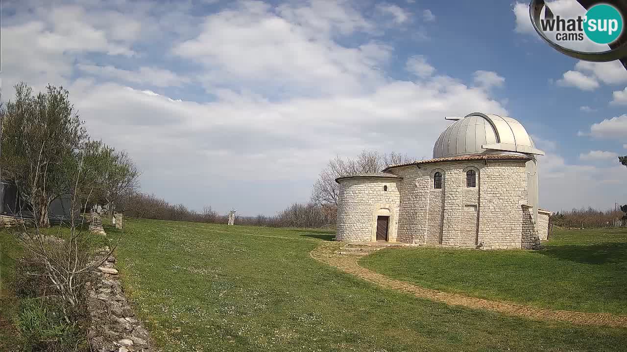 Višnjan Observatory Webcam: Gaze into the Cosmos from Istria, Croatia