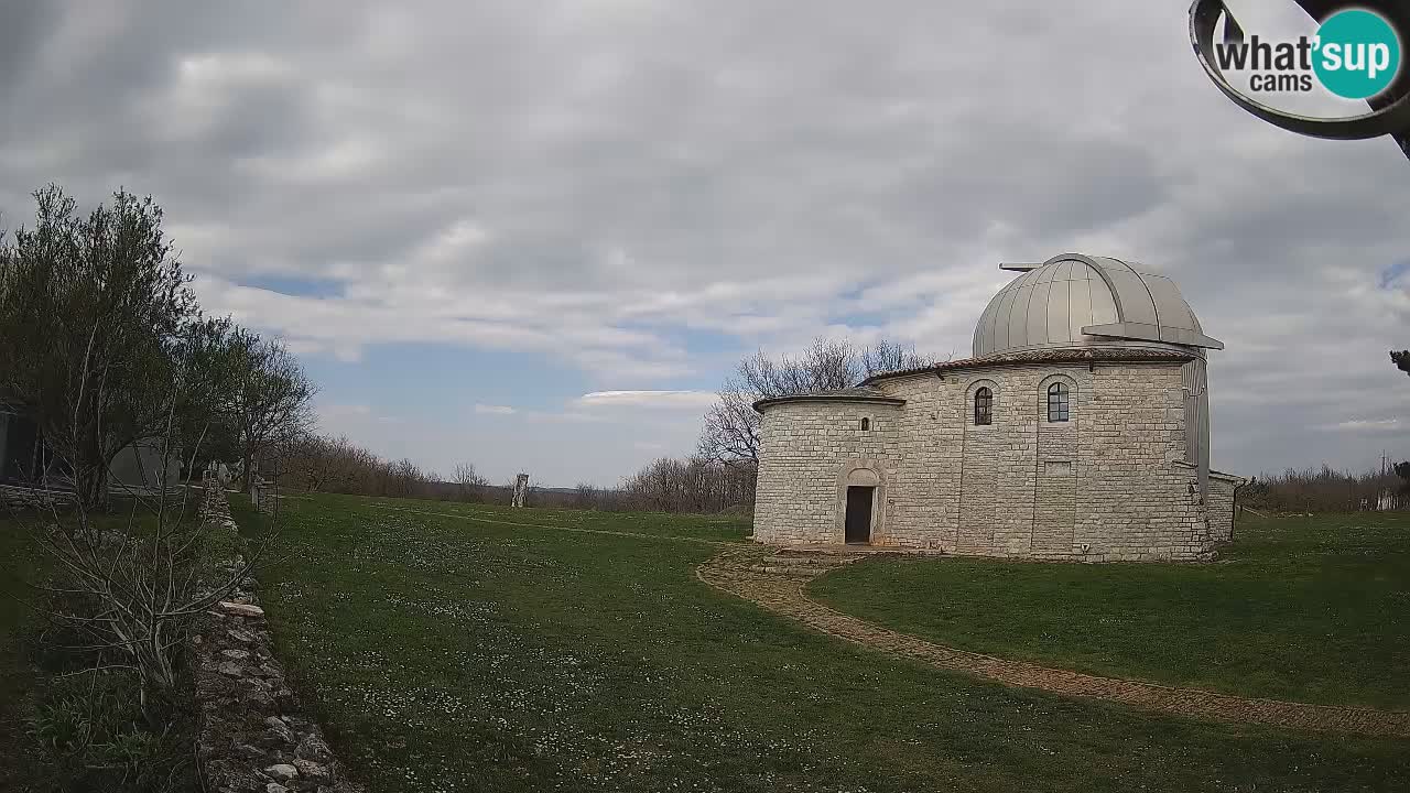 Višnjan Observatory Webcam: Gaze into the Cosmos from Istria, Croatia