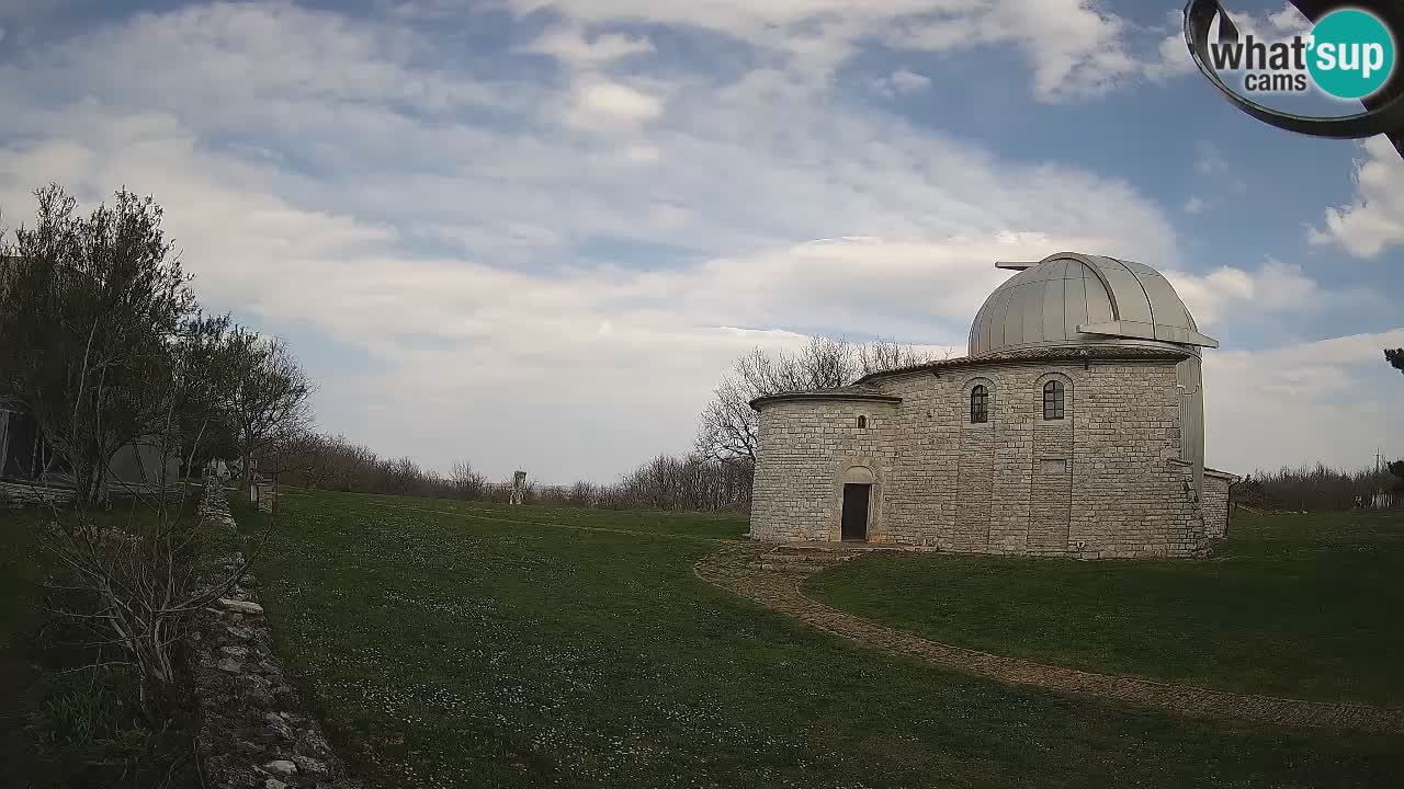 Višnjanska observatorijska spletna kamera: Opazujte vesolje iz Istre, Hrvaška