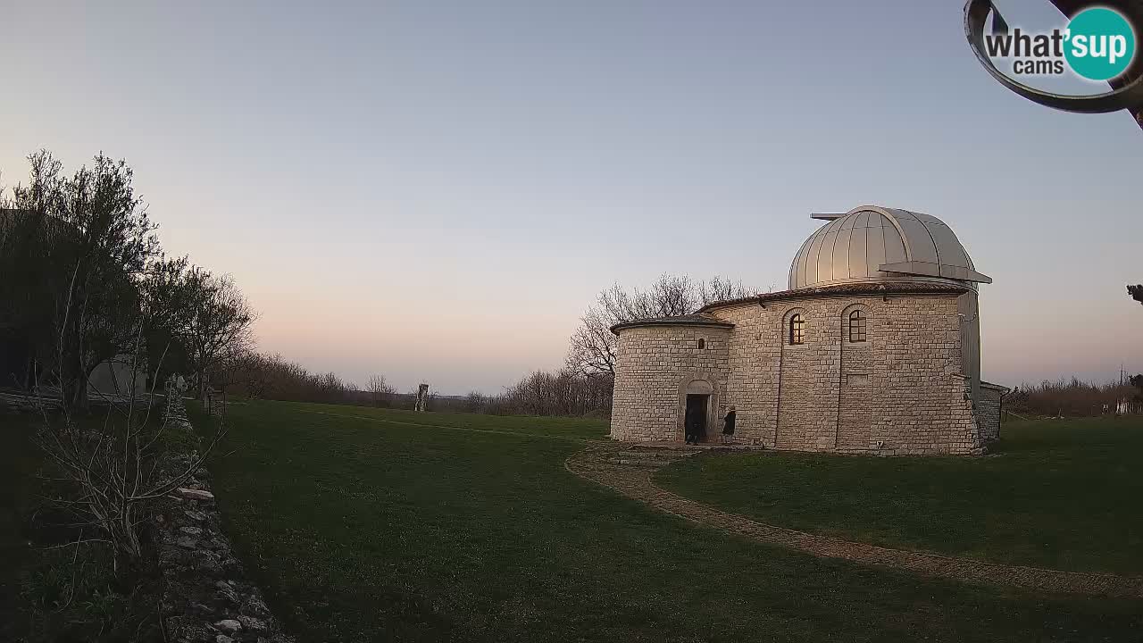 Višnjanska observatorijska spletna kamera: Opazujte vesolje iz Istre, Hrvaška