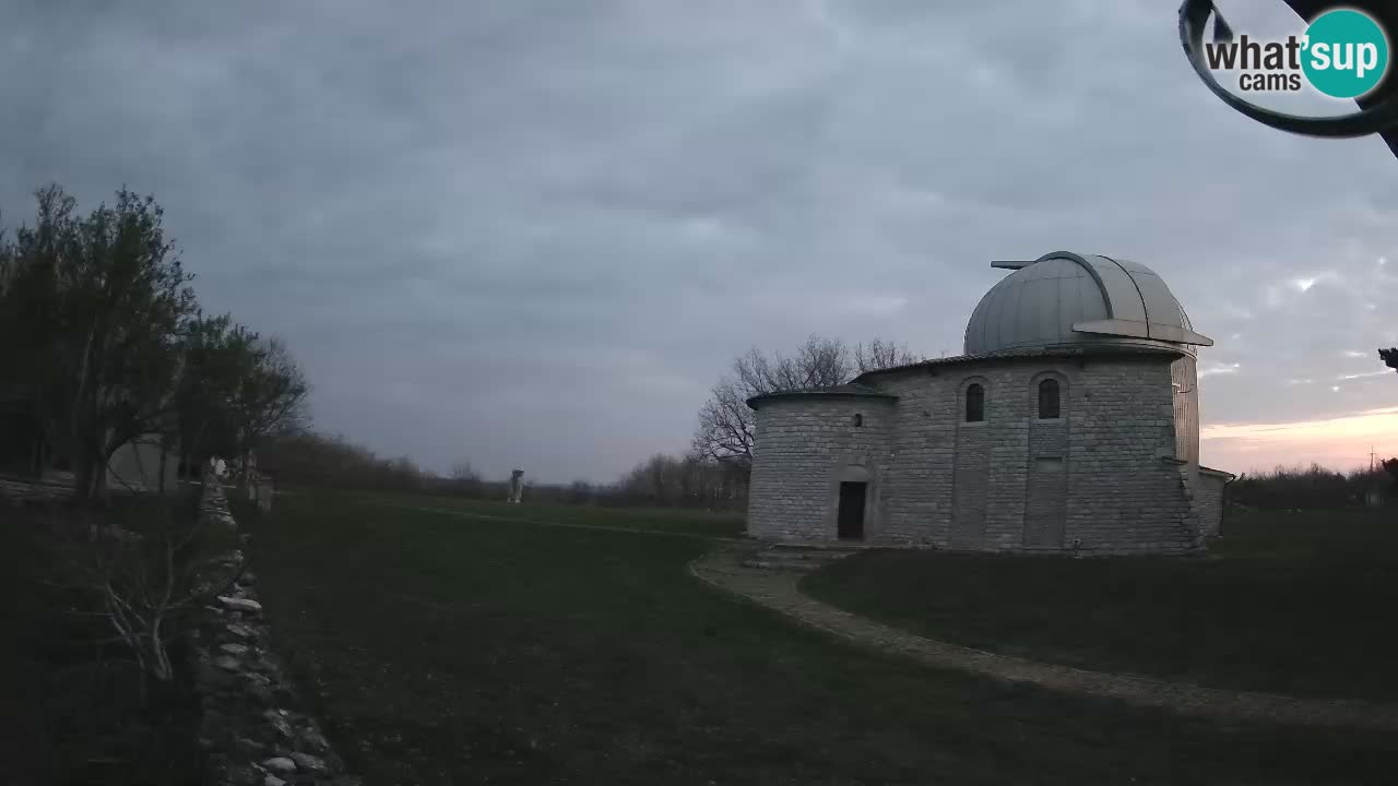 Višnjan Observatory Webcam: Gaze into the Cosmos from Istria, Croatia