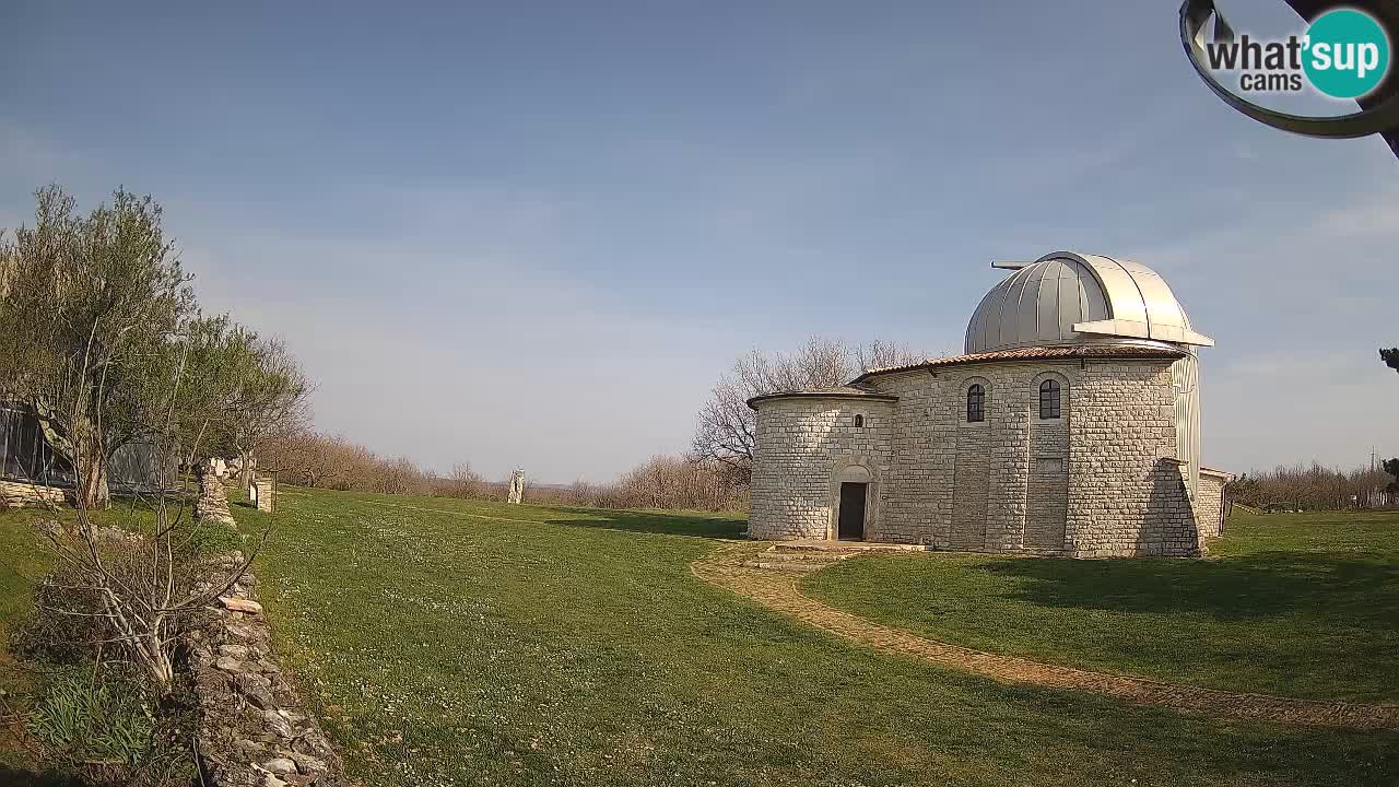 Webcam de l’Observatoire de Višnjan: Plongez dans le cosmos depuis l’Istrie, Croatie