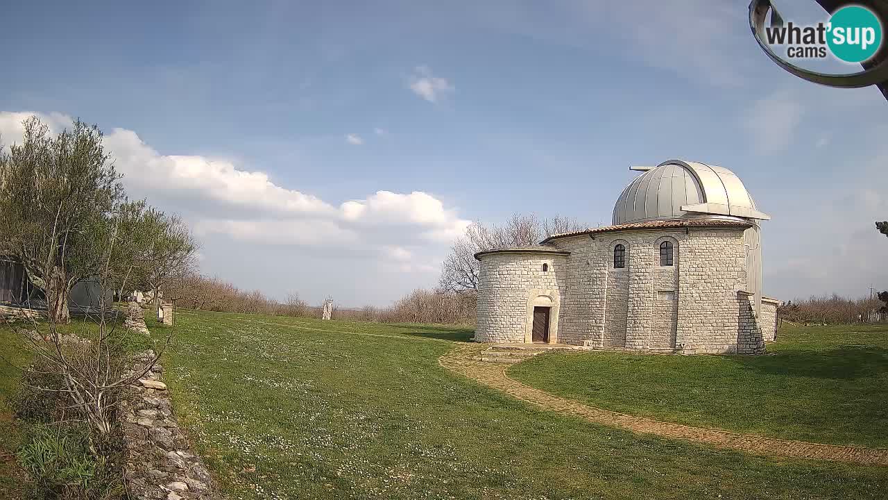 Webcam de l’Observatoire de Višnjan: Plongez dans le cosmos depuis l’Istrie, Croatie