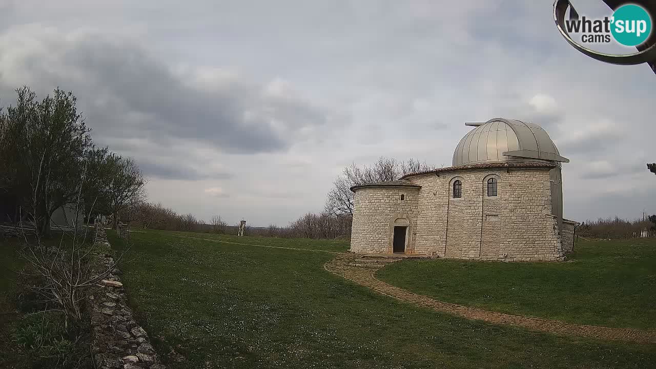 Višnjanska observatorijska spletna kamera: Opazujte vesolje iz Istre, Hrvaška