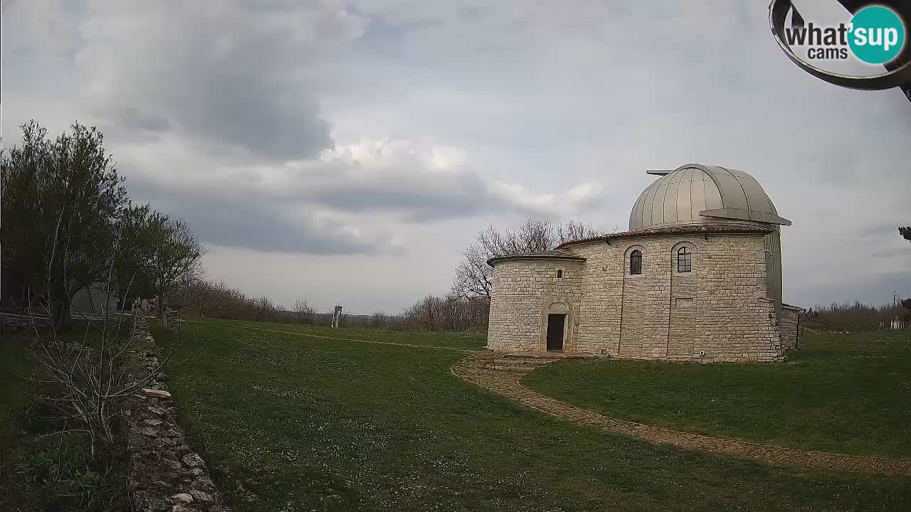Webcam de l’Observatoire de Višnjan: Plongez dans le cosmos depuis l’Istrie, Croatie