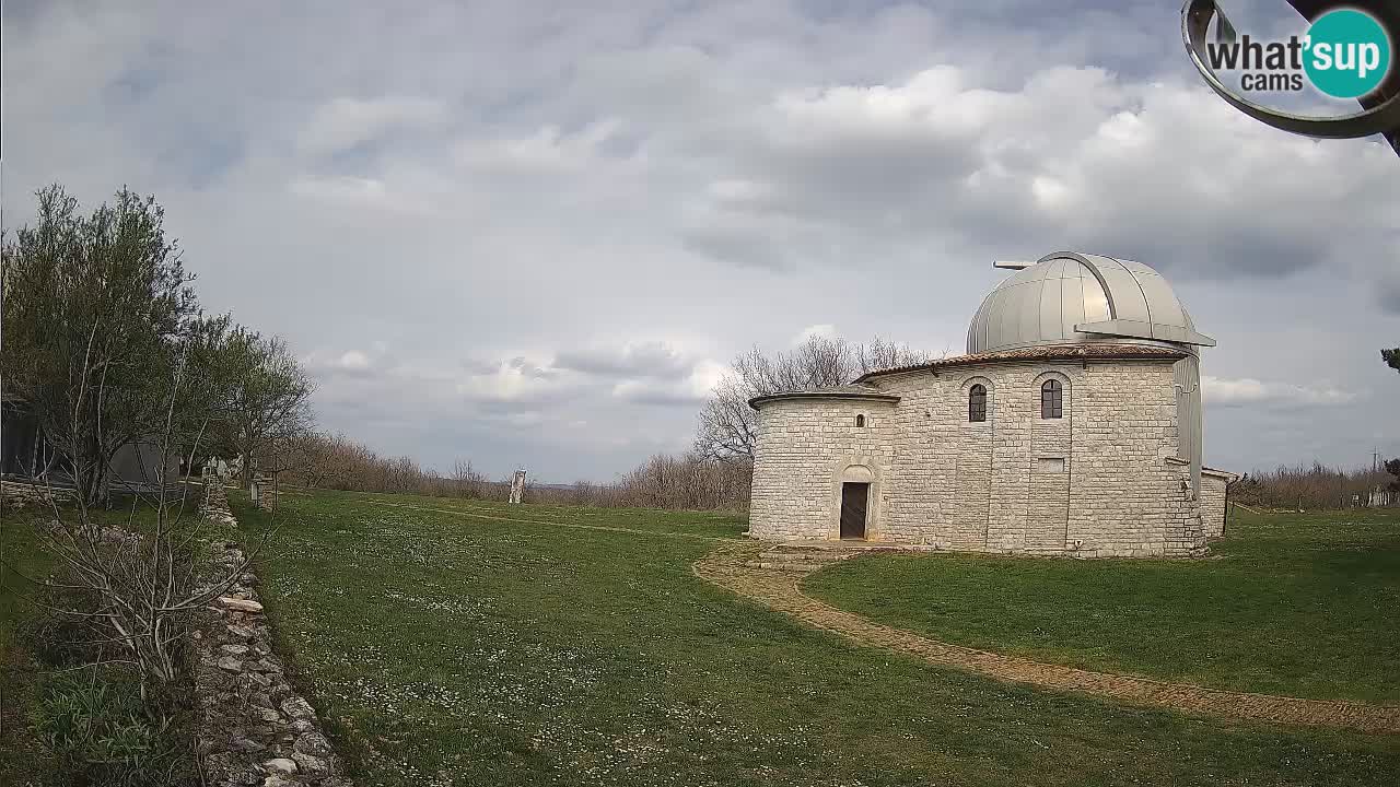 Višnjan Observatory Webcam: Gaze into the Cosmos from Istria, Croatia