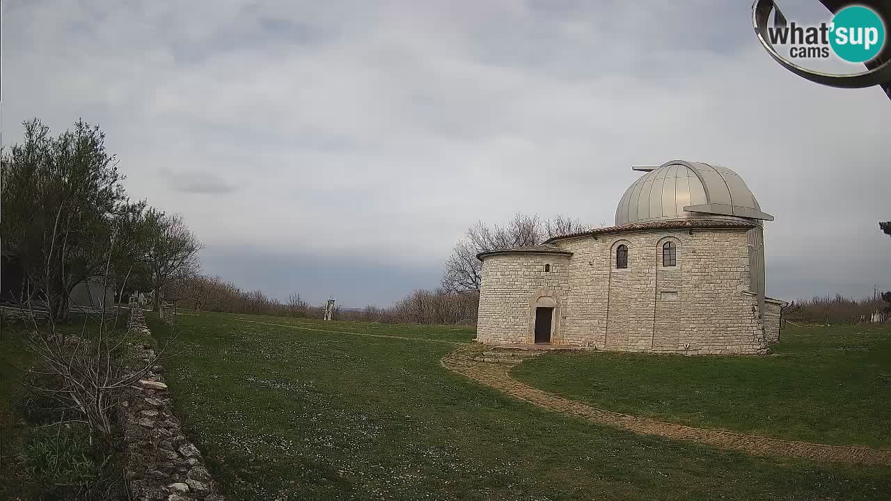 Višnjan Observatory Webcam: Gaze into the Cosmos from Istria, Croatia