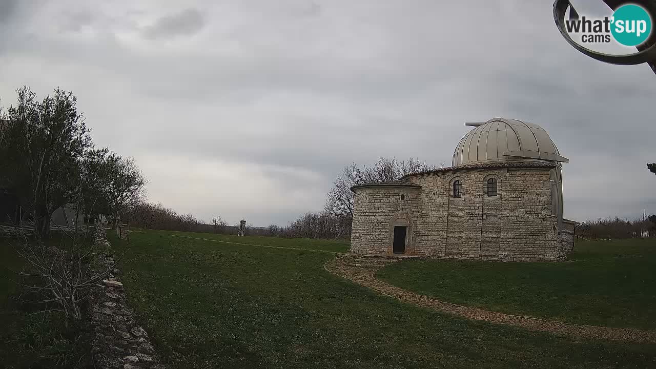 Višnjan Observatory Webcam: Gaze into the Cosmos from Istria, Croatia